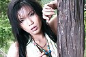 Kee Onnapha strips outdoors and spreads her pussy