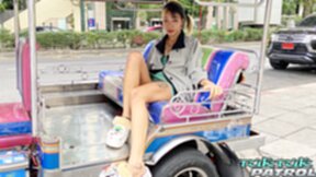 Bell B steps out of tuktuk strips green dress and gets fucked
